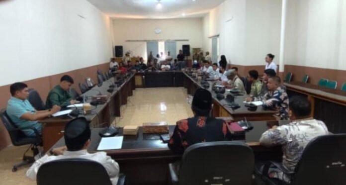 Sulit Dapat Solar, Gabungan Kelompok Nelayan KLU Mengadu ke DPRD
