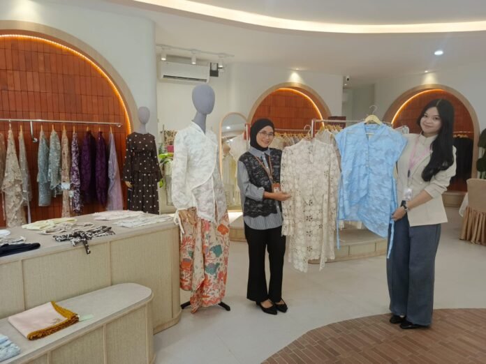 Lewat Kebaya Modernnya, Jaleela Perkuat Identitas Wanita Indonesia