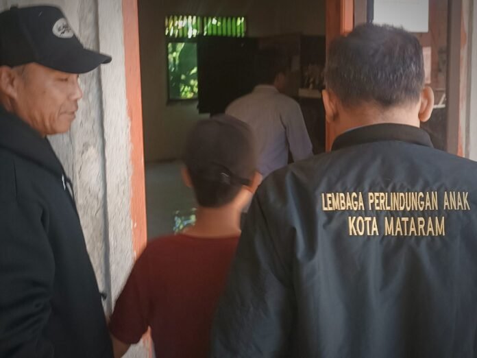 LPA Dampingi Korban Anak Terbakar Daftar Sekolah
