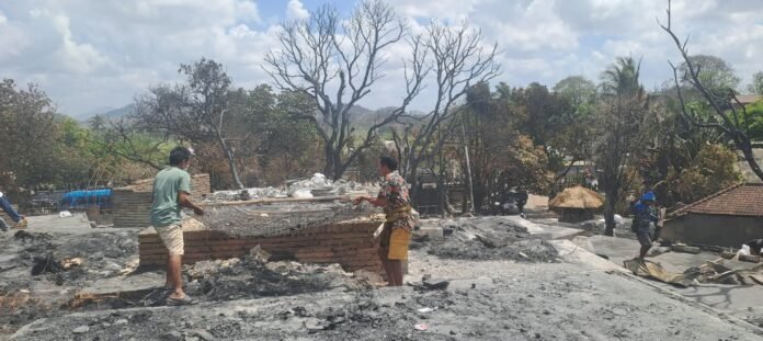Kerugian Kebakaran Kampung Adat Sade Ditaksir Capai Rp33 Miliar