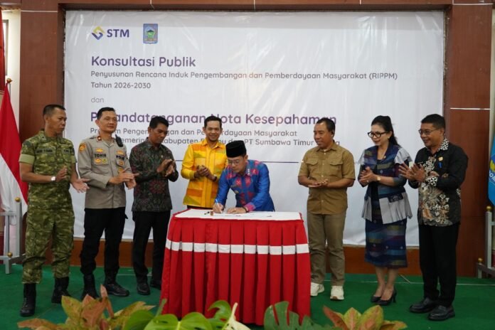 Pemkab Dompu dan PT STM Teken Nota Kesepakatan Program Pengembangan Masyarakat