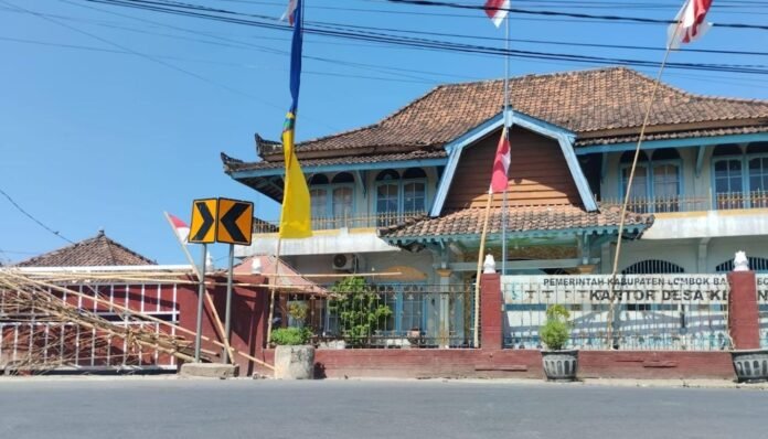 Ganggu Pelayanan Masyarakat, Wabup Lobar Tegas Minta Segel Kantor Desa Kebon Ayu Dibuka