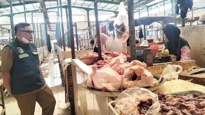 Retribusi Pasar Gerung Lampaui Target Bulanan