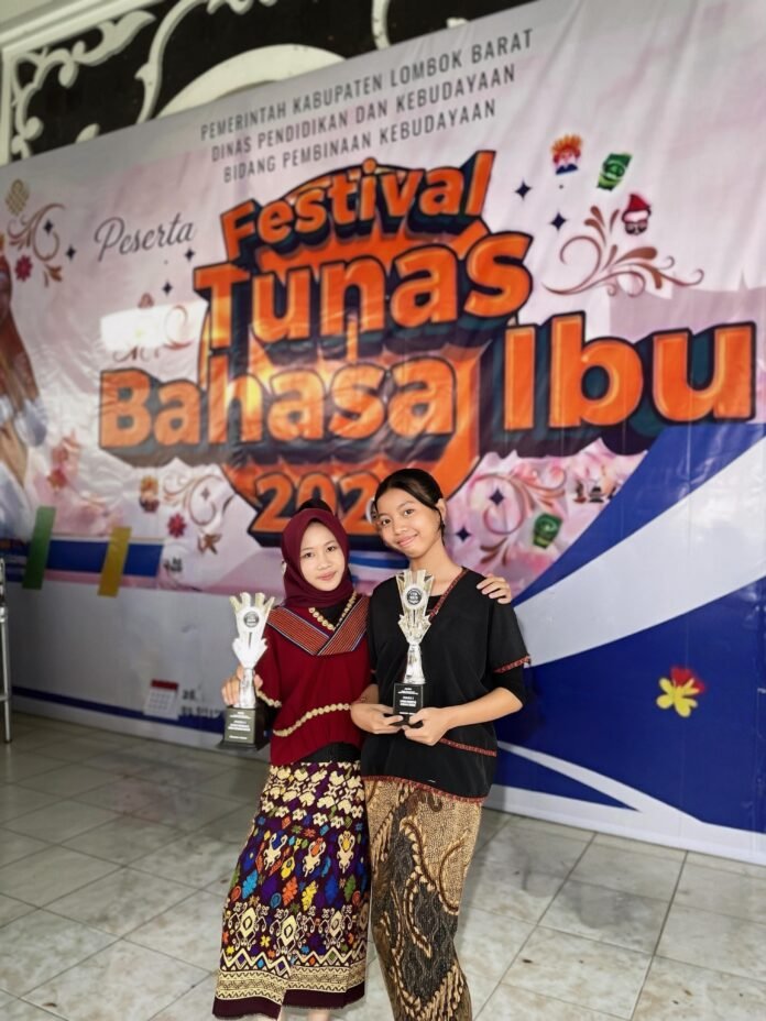 Dua Siswa SMPN 1 Narmada Sabet Juara 1 Festival Bahasa Ibu Kabupaten Lombok Barat