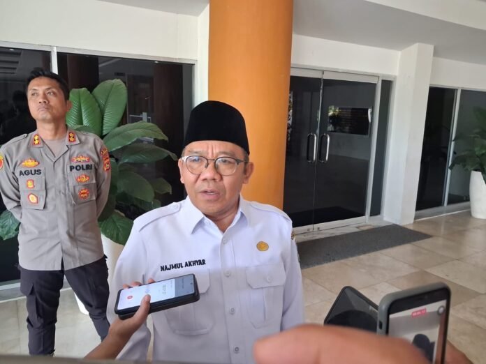 Gili Trawangan Krisis Air Bersih, Pemkab KLU Minta TCN Buka Kembali Keran Air