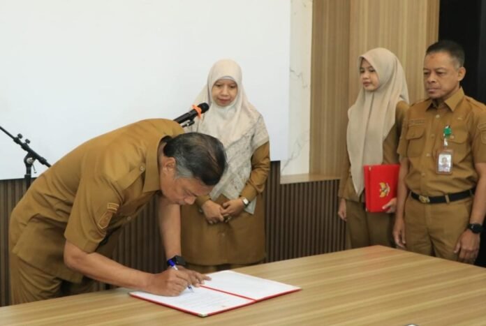 Lantik H. Saeful Ahkam Jadi Pj Sekda, Wabup Lobar Tegaskan Jaga Independensi dan Hindari Potensi Konflik Pansel Sekda