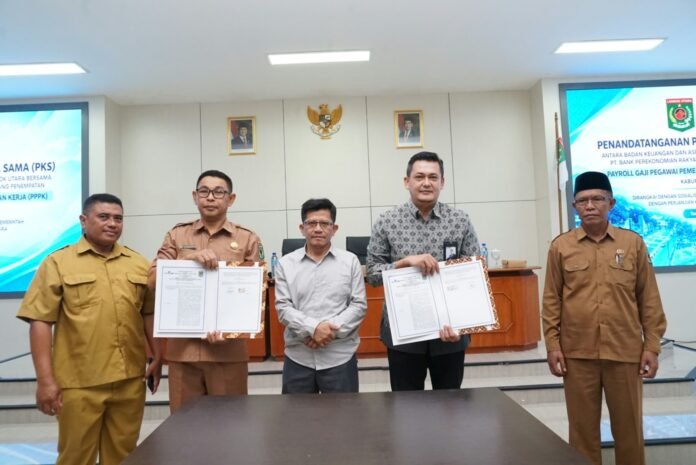 Salurkan Gaji PPPK, Pemda KLU Jadi Pionir Pendukung Program Perbankan di BPR NTB