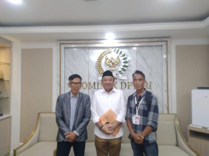 Dorong Kembali ke UUD 45 Asli, PKB Beri Isyarat