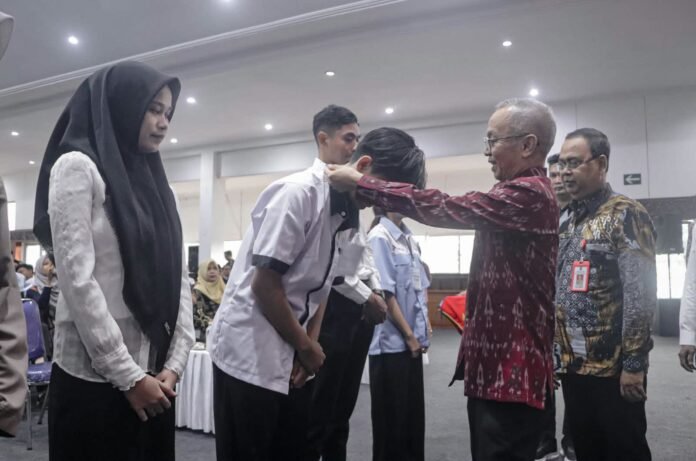 Peluang Kerja Kebun Sawit Melalui Program SMK Go Global Banyak Peminat