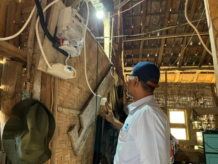 Dari Kepedulian Menjadi Terang, PLN UP3 Sumbawa Hadirkan Bantuan Penyambungan Listrik bagi Masyarakat