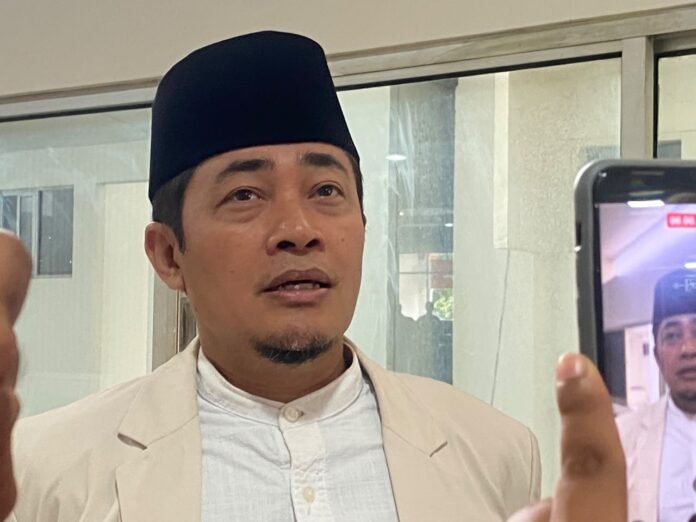 Selidiki WNA Bekerja secara Ilegal
