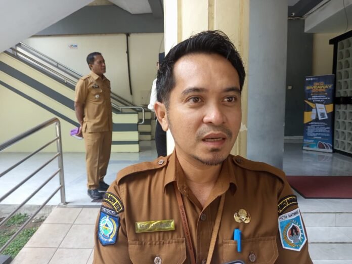 Sulap Parit Jadi Kolam Ikan