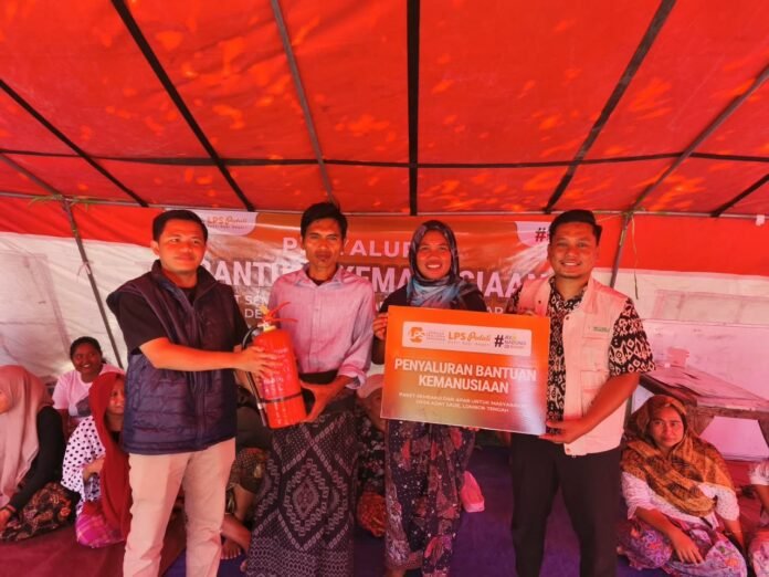 LPS Salurkan Bantuan untuk Masyarakat Desa Adat Sade