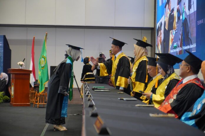 Wisuda Ke-79 Unizar dan Pesan yang Lebih Penting dari Sekadar Gelar