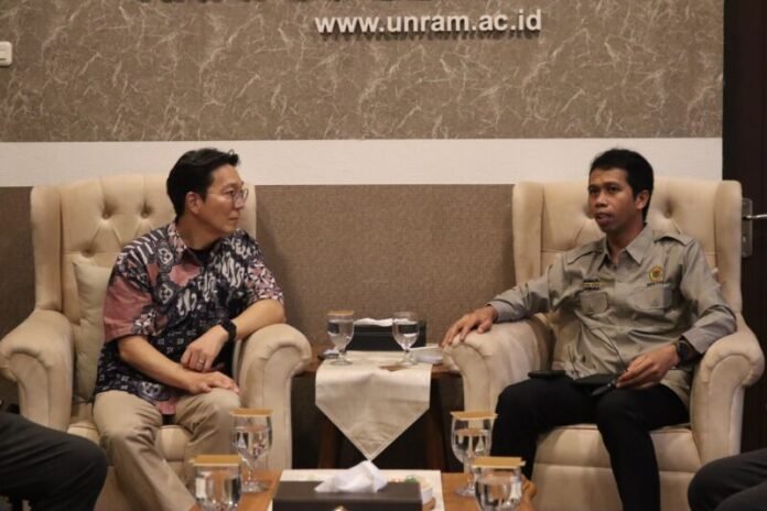 Unram Berkolaborasi dengan Seoul National University dan Unas Dorong Digitalisasi UMKM serta Keterampilan Bahasa Korea