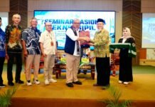 Wamen PKP Fahri Hamzah Hadiri Seminar Nasional Teknik Sipil II Fatek Ummat, Dorong Perspektif Infrastruktur Menuju Indonesia Emas Wamen PKP Fahri Hamzah Hadiri Seminar Nasional Teknik Sipil II Fatek Ummat, Dorong Perspektif Infrastruktur Menuju Indonesia Emas