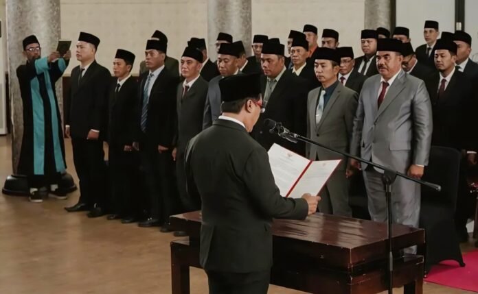 Lantik 19 Pejabat, Bupati Minta Kawal Program Strategis Pemerintah