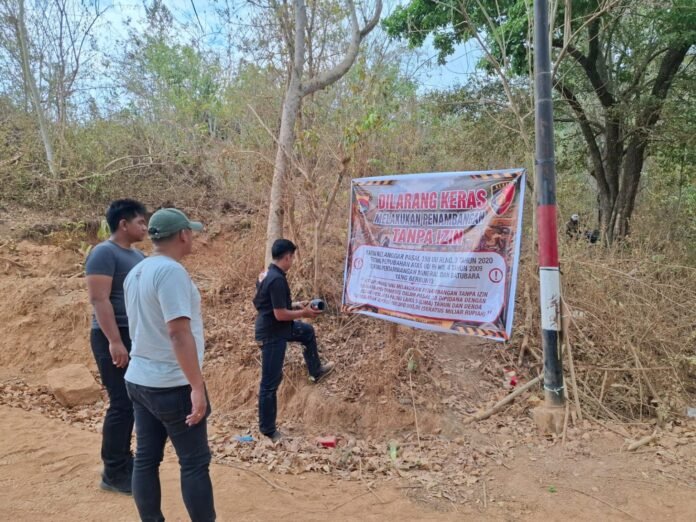 Polisi Segel Lokasi Pertambangan Rakyat di Lantung