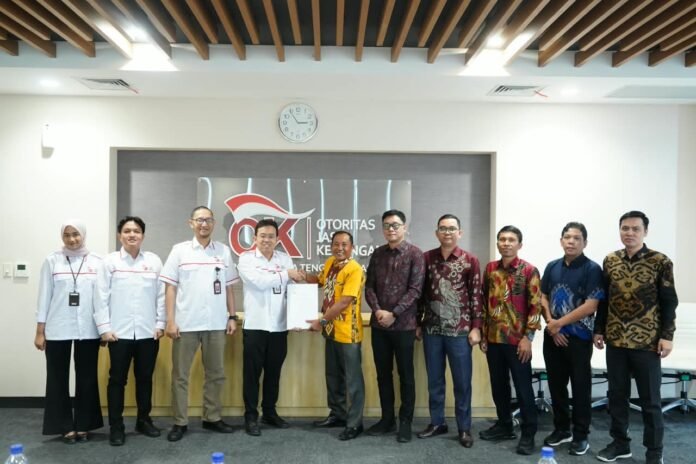 OJK Lebur Lopoganda dan Lugasganda NTT ke BPR Ramot Ganda
