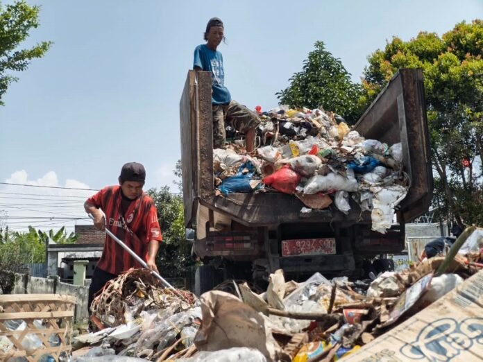 Pemkot Mataram Siapkan Dua Lahan Alternatif untuk TPS di Monjok
