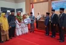 Juara III MTQ Nasional, Dewan Berikan Uang Pembinaan ke Dea Juara III MTQ Nasional, Dewan Berikan Uang Pembinaan ke Dea