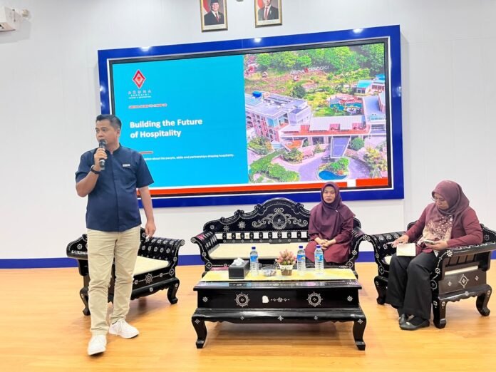 “Aruna Goes to Campus” , Aruna Senggigi Resort & Convention Dorong Penerapan SDGs