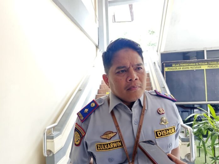 Dishub Kaji Kemacetan di Bundaran Mataram Metro