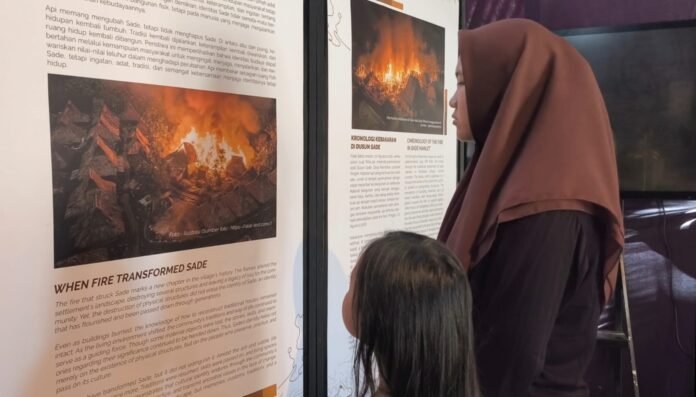 Anak-anak Sade Temukan Memori di Vitrin Pameran