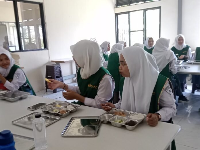 Insentif Rp2 Ribu Per Porsi, Mitra SPPG di Lombok Mengeluh