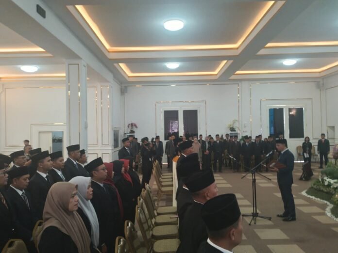 Gelar Mutasi, Wali Kota Ingatkan ASN Harus Loyal ke Pimpinan