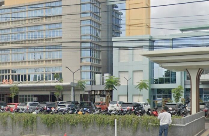 Area Parkir RS Moh Ruslan Mataram Dinilai Terbatas