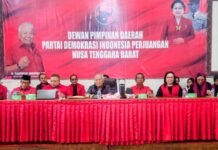PDIP NTB Resmi Jatuhkan Sanksi Pemecatan terhadap Musyafirin sebagai Kader Partai PDIP NTB Resmi Jatuhkan Sanksi Pemecatan terhadap Musyafirin sebagai Kader Partai