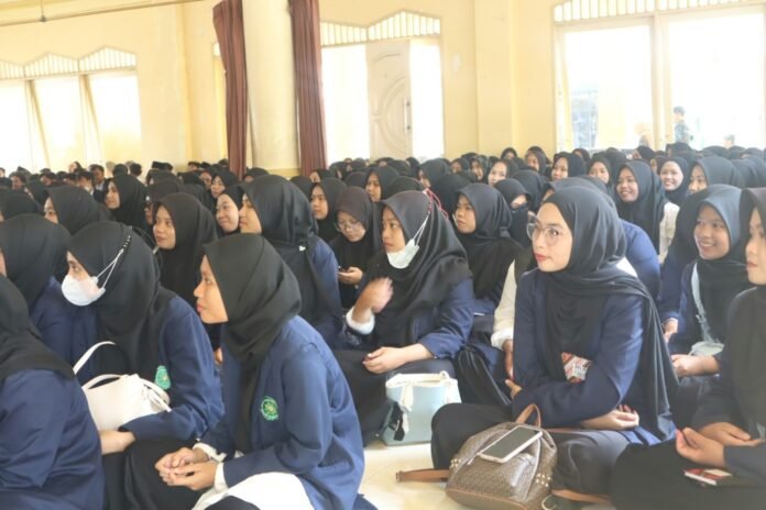 KKN Mahasiswa IAI Hamzanwadi Pancor Usung Tema Islam Wasathiyah dan Ekoteologi