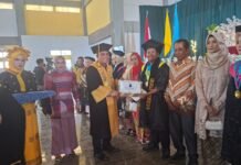 Wisuda 241 Sarjana, STKIP Yapis Dompu Raih Akreditasi Baik Sekali untuk Enam Prodi Wisuda 241 Sarjana, STKIP Yapis Dompu Raih Akreditasi Baik Sekali untuk Enam Prodi