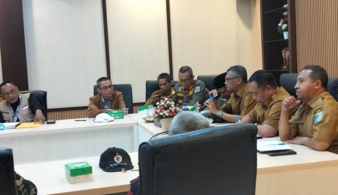 Pemkab Lobar Bahas Bersama Semua Instansi, Tiga Mantan Narapidana Maju Pilkades Serentak