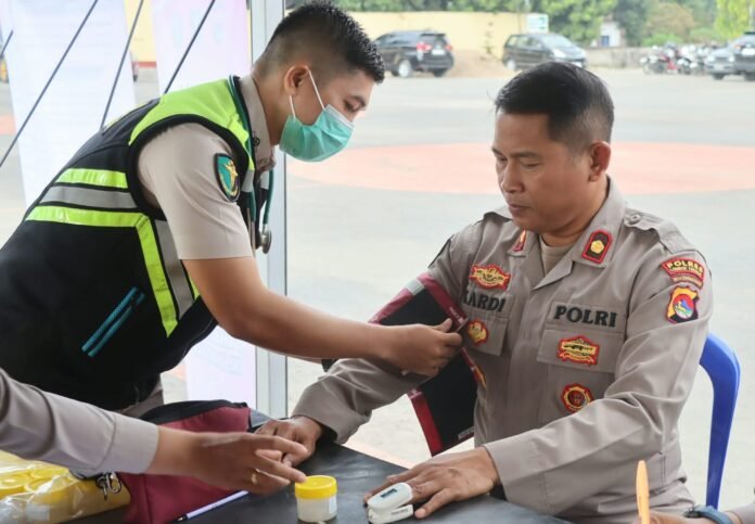 Jelang Turun Amankan MotoGP Mandalika, 559 Personel Polrestas Loteng Jalani Pemeriksaan Kesehatan