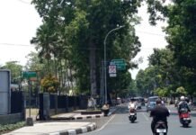 Polisi Atur Rekayasa Lalu Lintas dan Siapkan Lahan Parkir untuk Pawai MotoGP di Mataram Polisi Atur Rekayasa Lalu Lintas dan Siapkan Lahan Parkir untuk Pawai MotoGP di Mataram
