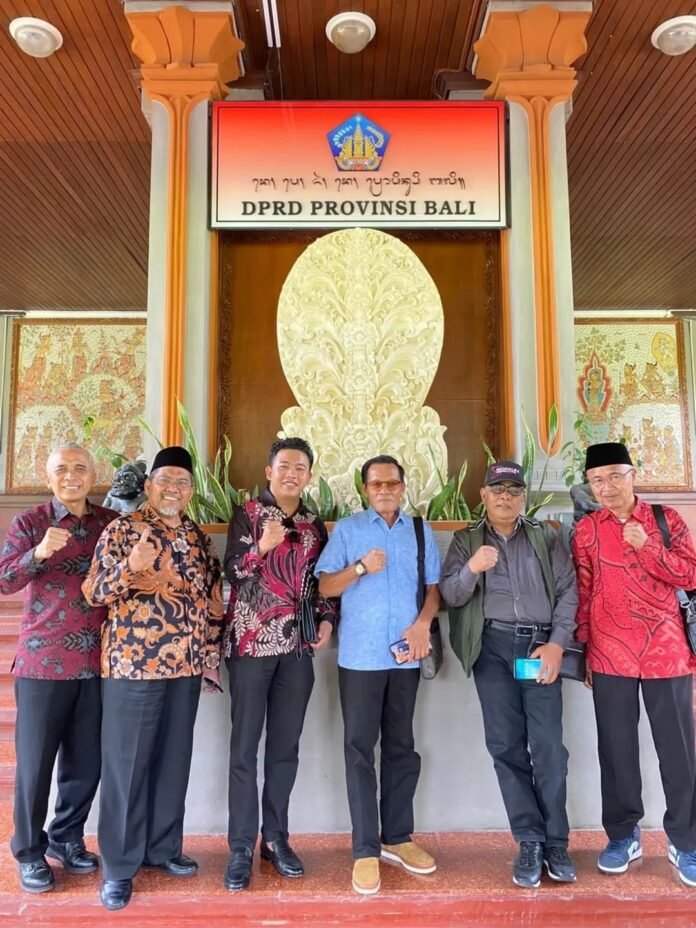 Kunker ke Provinsi Bali, Komisi V DPRD NTB Gali Tata Kelola Sumbangan Pendidikan dari Masyarakat