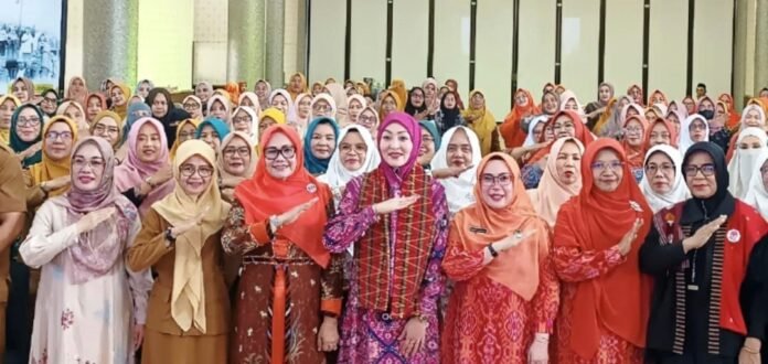 Angelina Sondakh Kagum Sambutan Hangat Warga KSB