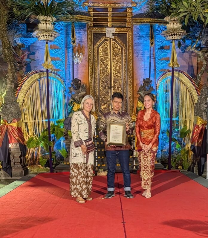 Penulis Asal Lombok, Arianto Raih Penghargaan Sitor Situmorang